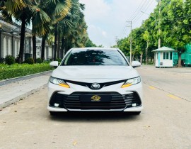 Toyota Camry 2.0Q 2023