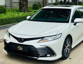 Toyota Camry 2.0Q 2023