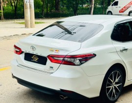 Toyota Camry 2.0Q 2023