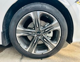 Kia K5 2.0 Premium 2024 