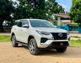 Toyota Fortuner Dầu 2.4 4x2 AT 2024