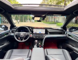 Toyota Camry 2025 2.5 HEV Top