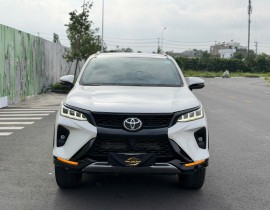 Toyota Fortuner Legender 2.4 4x2 AT 2020