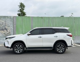 Toyota Fortuner Legender 2.4 4x2 AT 2020