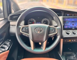 Toyota Innova 2.0 MT 2016