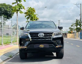  Toyota Fortuner Dầu 2.4 4x2 AT 2023 