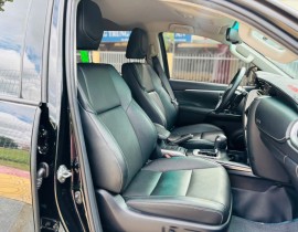  Toyota Fortuner Dầu 2.4 4x2 AT 2023 