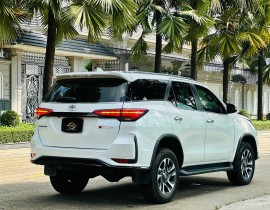Toyota Fortuner Dầu Legender 2.4 4x2 AT 2025