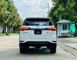 Toyota Fortuner Dầu Legender 2.4 4x2 AT 2025