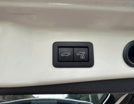 Toyota Innova Cross 2.0 V 2025 
