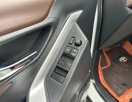 Toyota Innova Cross 2.0 V 2025 