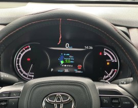 Toyota Innova Cross 2.0 V 2025 