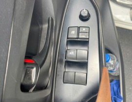Toyota Innova 2.0 E MT 2019