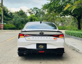 Hyundai Elantra 1.6 Tiêu Chuẩn 2023