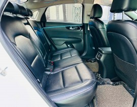 Kia Cerato 1.6 MT 2018