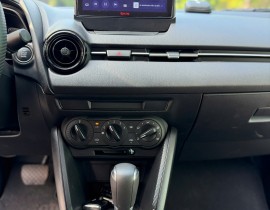 Mazda 2 1.5 AT 2026
