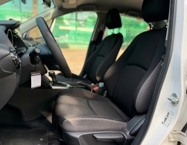 Mazda 2 1.5 AT 2026