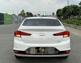 Hyundai Elantra 2021 MT