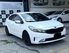 Kia Cerato 2017 MT 