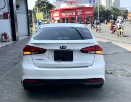 Kia Cerato 2017 MT 