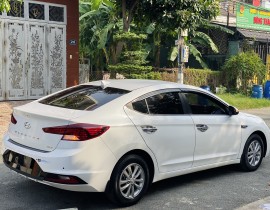 HYUDAI ELANTRA 2019 MT