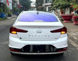 HUYNDAI ELANTRA 2021 1.6MT