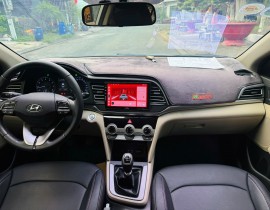 HUYNDAI ELANTRA 2021 1.6MT