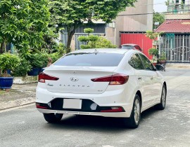 Elantra 1.6 AT Tiêu chuẩn 2021