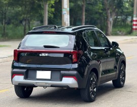 Kia Sonet 1.5 Deluxe 2025