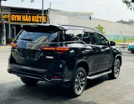 Fortuner Dầu Legender 2.4 4x2 AT 2022