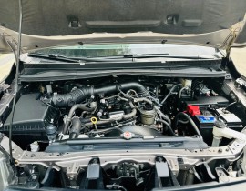 Toyota Innova 2.0 E MT  2018