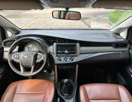 Toyota Innova 2.0 E MT  2018
