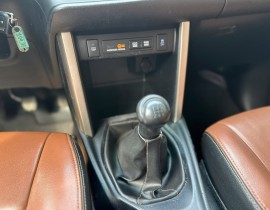 Toyota Innova 2.0 E MT  2018