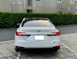 Toyota Camry 2.5 HEV Top 2025