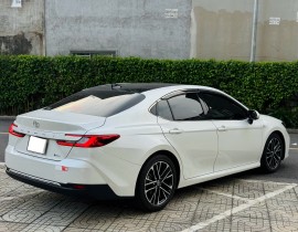 Toyota Camry 2.5 HEV Top 2025