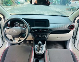 I10 1.2 MT Base 2023