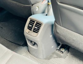 I10 1.2 MT Base 2023