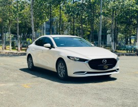 Mazda 3 Luxury 2024