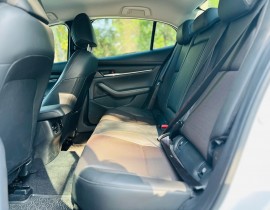 Mazda 3 1.5 Luxury 2024 