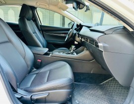 Mazda 3 1.5 Luxury 2024 