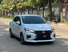 Attrage 1.2 Premium 2021