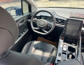 Hyundai Custin 2.0 Cao cấp 2023