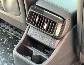 Hyundai Custin 2.0 Cao cấp 2023