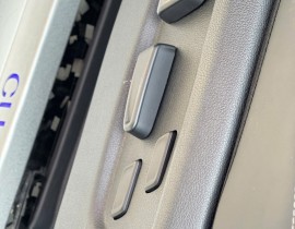 Hyundai Custin 2.0 Cao cấp 2023