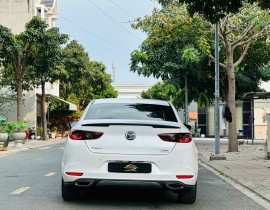 Mazda 3 1.5 Luxury 2024