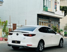Mazda 3 1.5 Luxury 2024
