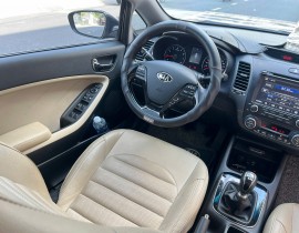 Kia Cerato 1.6 MT 2018