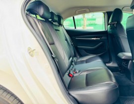  Mazda 3 1.5 luxury 2020 