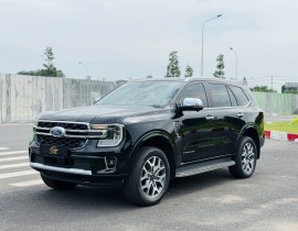 Ford Everest 2.0 Titanium 4x2 AT 2025