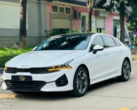Kia K5 2.0 Premium 2024 